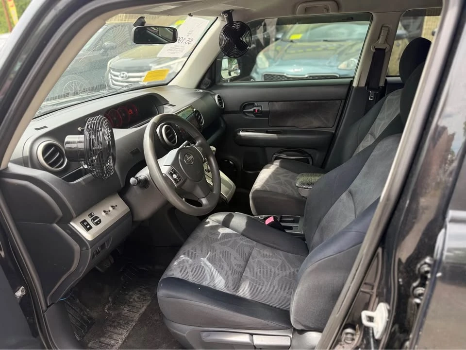 2014 Scion xD - Image 15 of 19