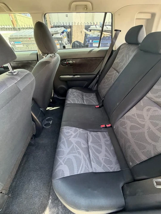2014 Scion xB - Image 9 of 19