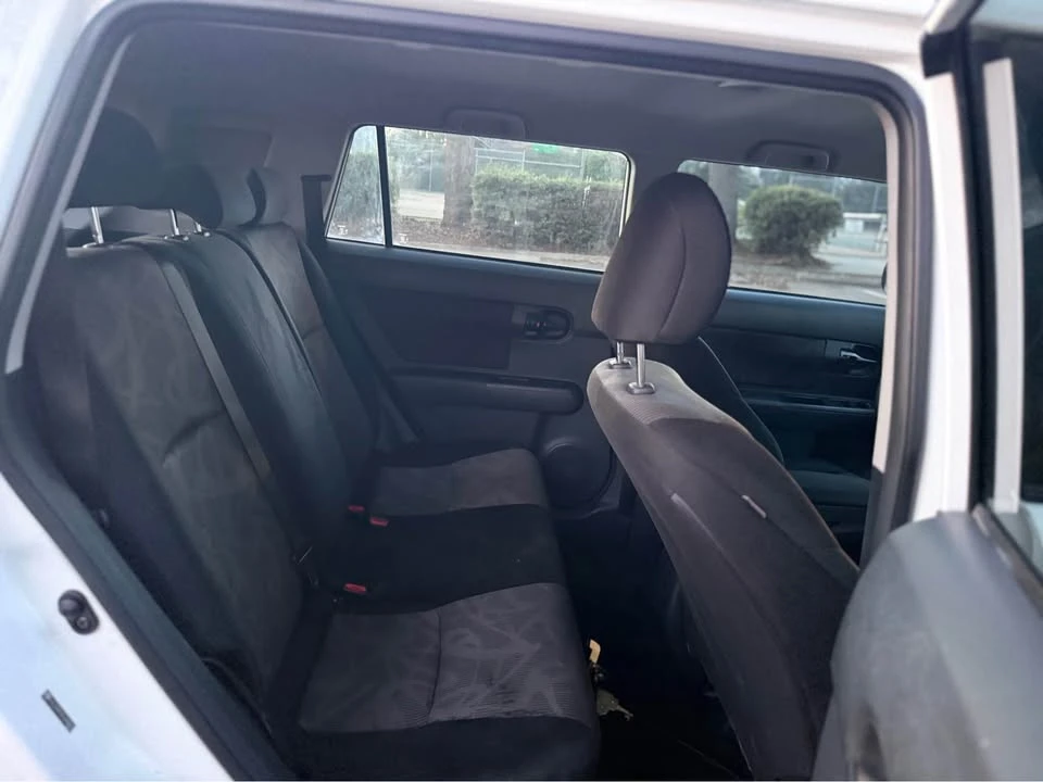 2014 Scion xB - Image 16 of 20
