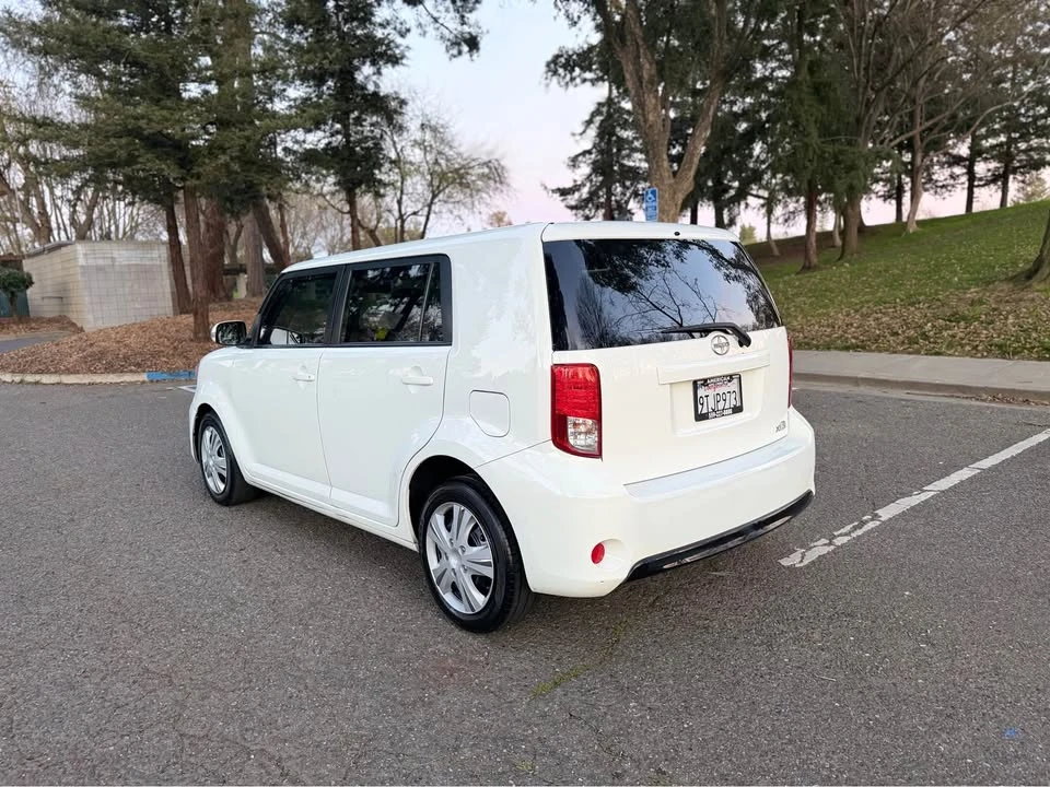 2014 Scion xB - Image 4 of 20