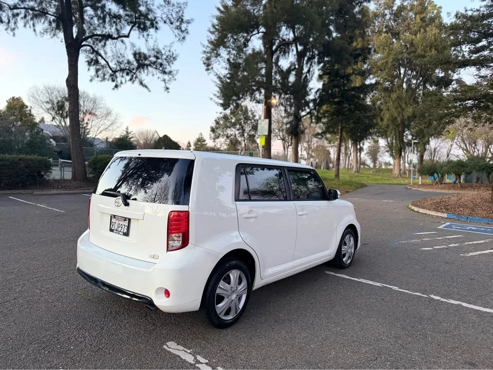 2014 Scion xB - Image 6 of 20