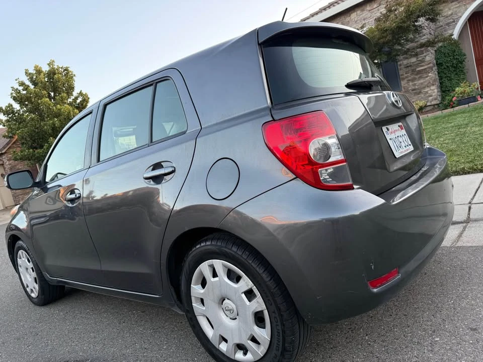 2014 Scion xD - Image 4 of 15