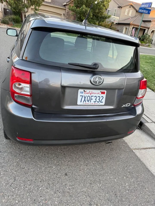 2014 Scion xD - Image 6 of 15