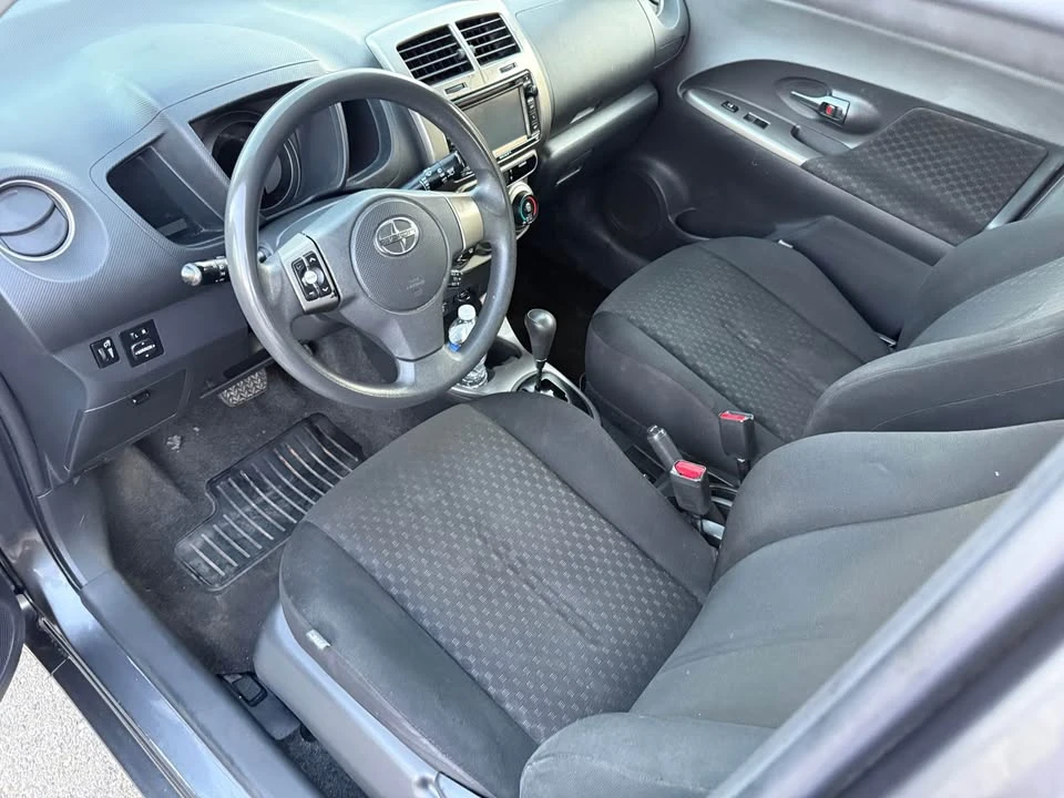 2014 Scion xD - Image 10 of 15