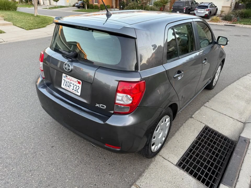 2014 Scion xD - Image 5 of 15