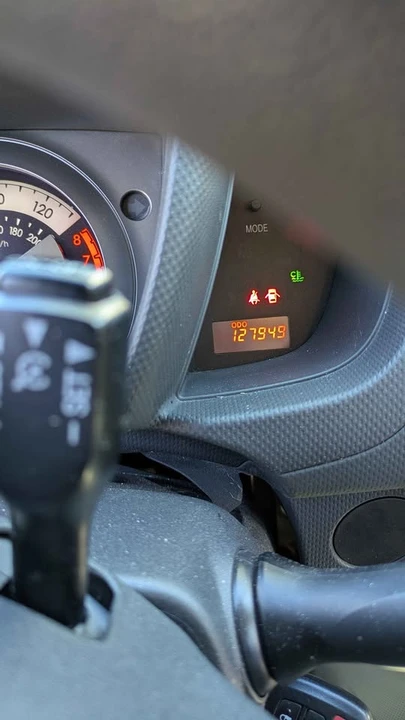 2014 Scion xD - Image 7 of 17