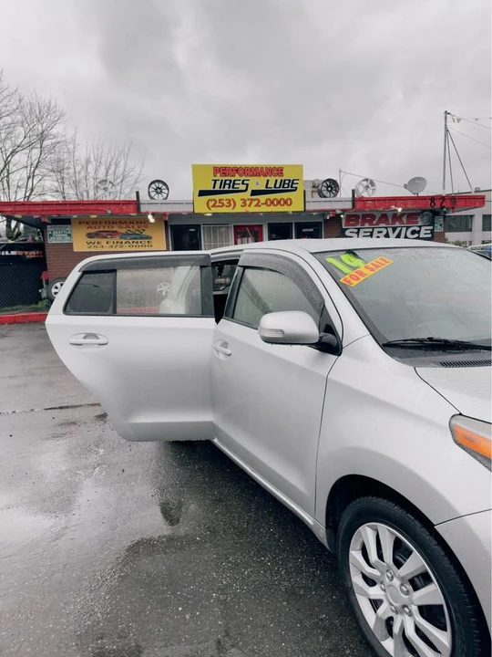 2014 Scion xD - Image 2 of 11