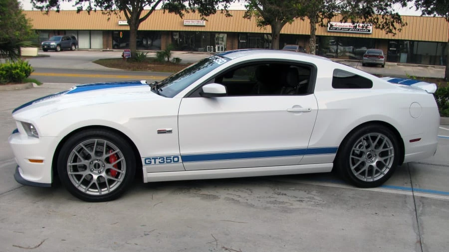 2014 Shelby GT350 - Image 2 of 7