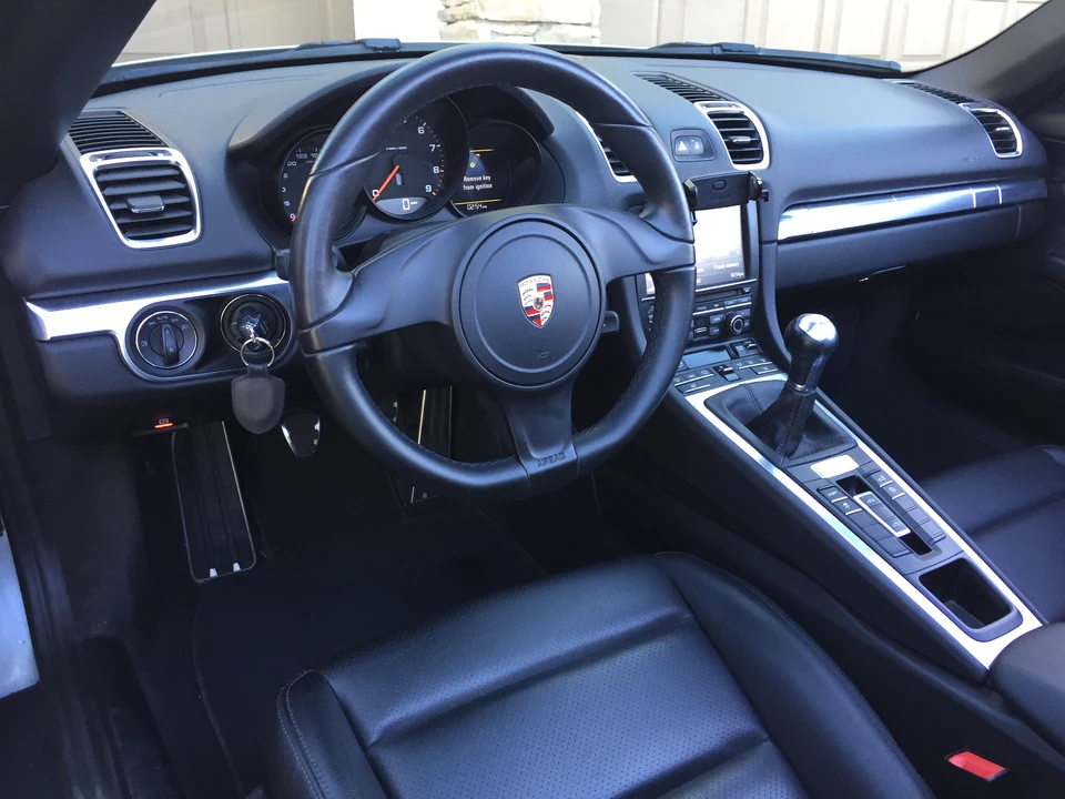 2014 Porsche 981 Boxster - Image 9 of 14
