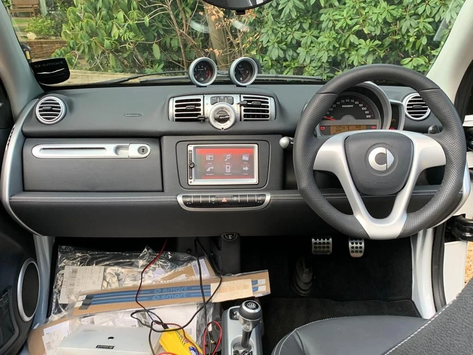 2014 Smart Fortwo 2nd Gen - Image 5 of 30