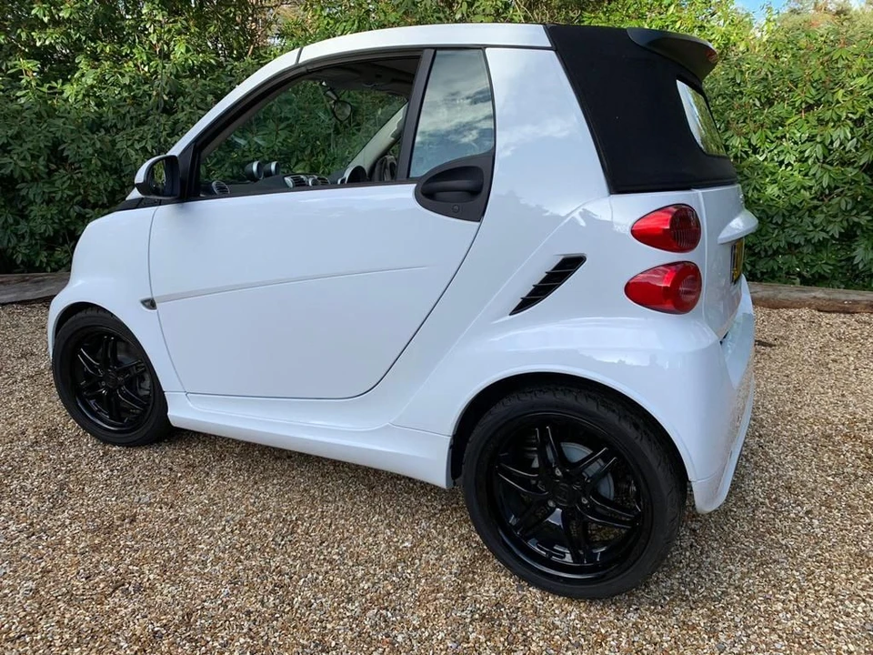 2014 Smart Fortwo 2nd Gen - Image 13 of 30