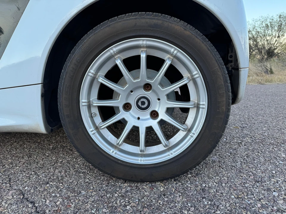 2014 Smart Fortwo 2nd Gen - Image 29 of 31