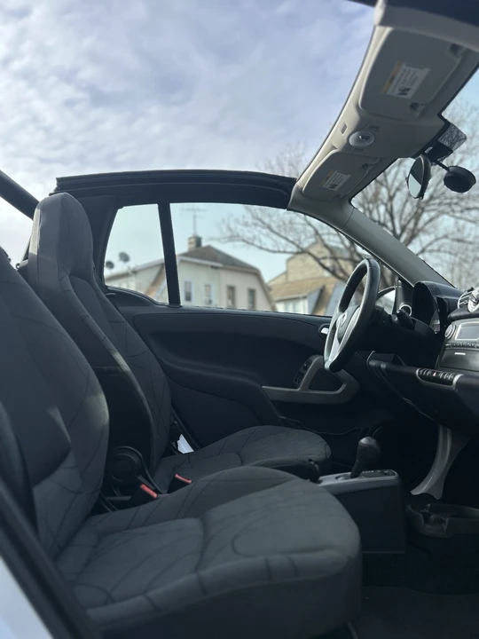 2014 Smart Fortwo - Image 17 of 18