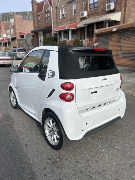 2014 Smart Fortwo - Image 5 of 18