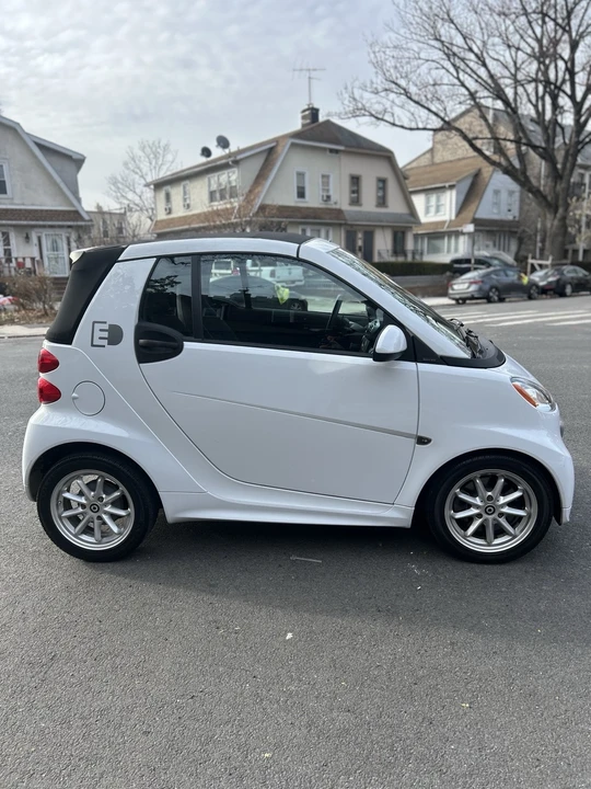 2014 Smart Fortwo - Image 3 of 18