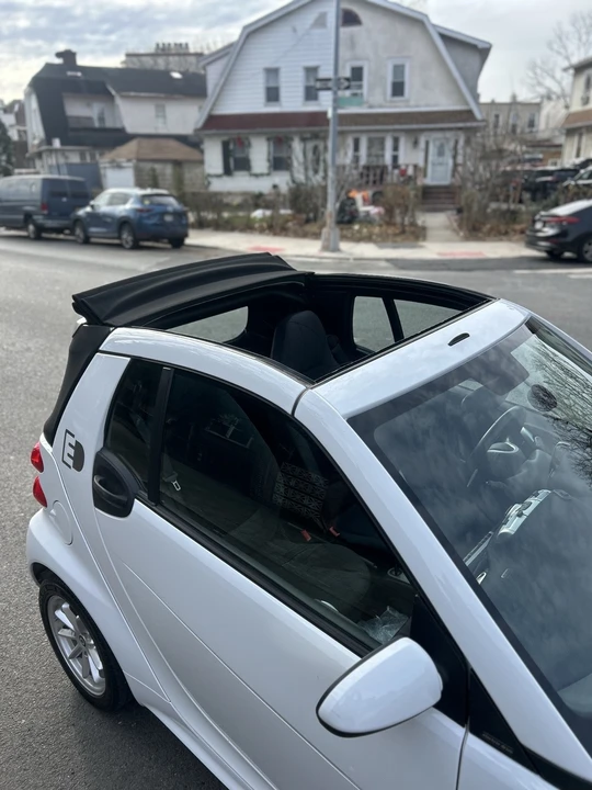 2014 Smart Fortwo - Image 9 of 18
