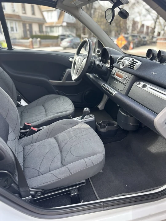 2014 Smart Fortwo - Image 16 of 18