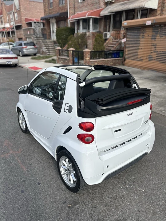 2014 Smart Fortwo - Image 10 of 18