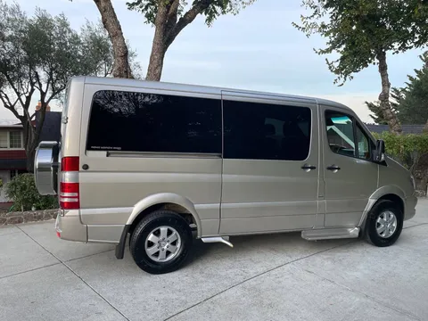2014 Sprinter Van - Low Miles / Very good condition