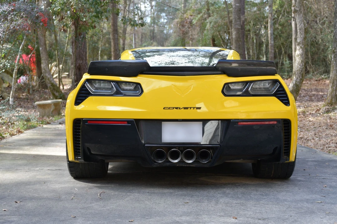 2014 Chevrolet Corvette C7 - Image 2 of 15