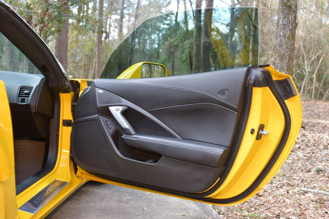 2014 Chevrolet Corvette C7 - Image 8 of 15