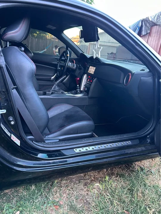 2014 Subaru BRZ 1st Gen - Image 5 of 17