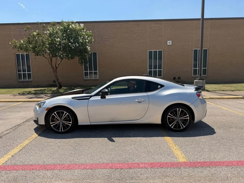 2014 Subaru BRZ 1st Gen - Image 2 of 15