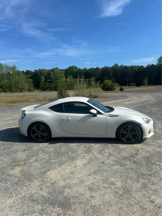 2014 Subaru BRZ 1st Gen - Image 2 of 10