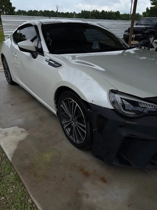 2014 Subaru BRZ 1st Gen - Image 2 of 14