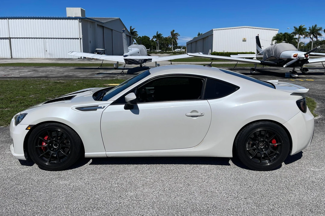 2014 Subaru BRZ 1st Gen - Image 3 of 31