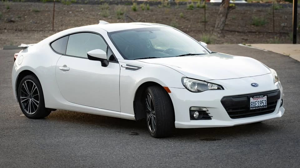 2014 Subaru BRZ 1st Gen - Image 2 of 10