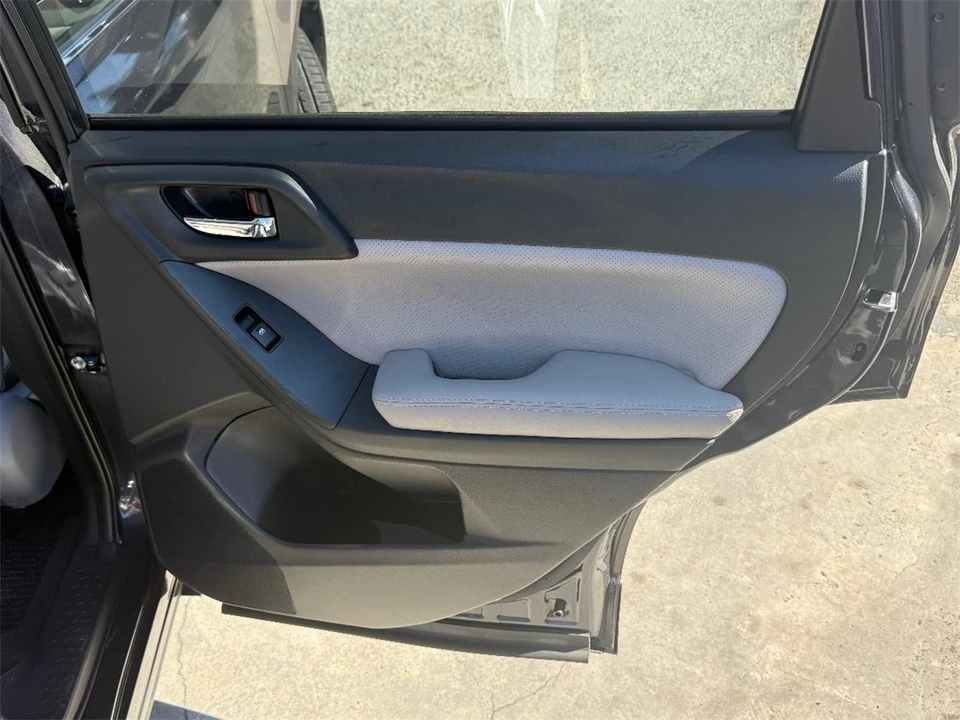 2014 Subaru Forester 4th Gen - Image 17 of 29