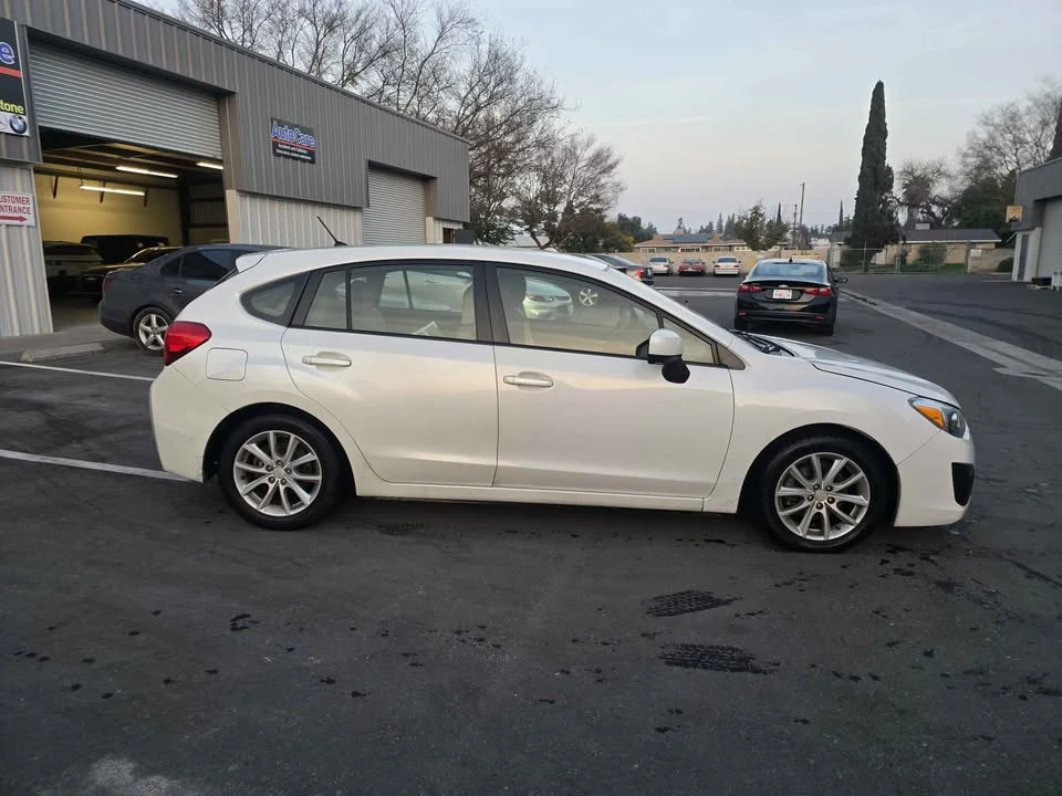 2014 Subaru Impreza 4th Gen - Image 6 of 9