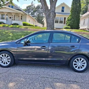 2014 Subaru Impreza 2.5i Premium Sedan 4D