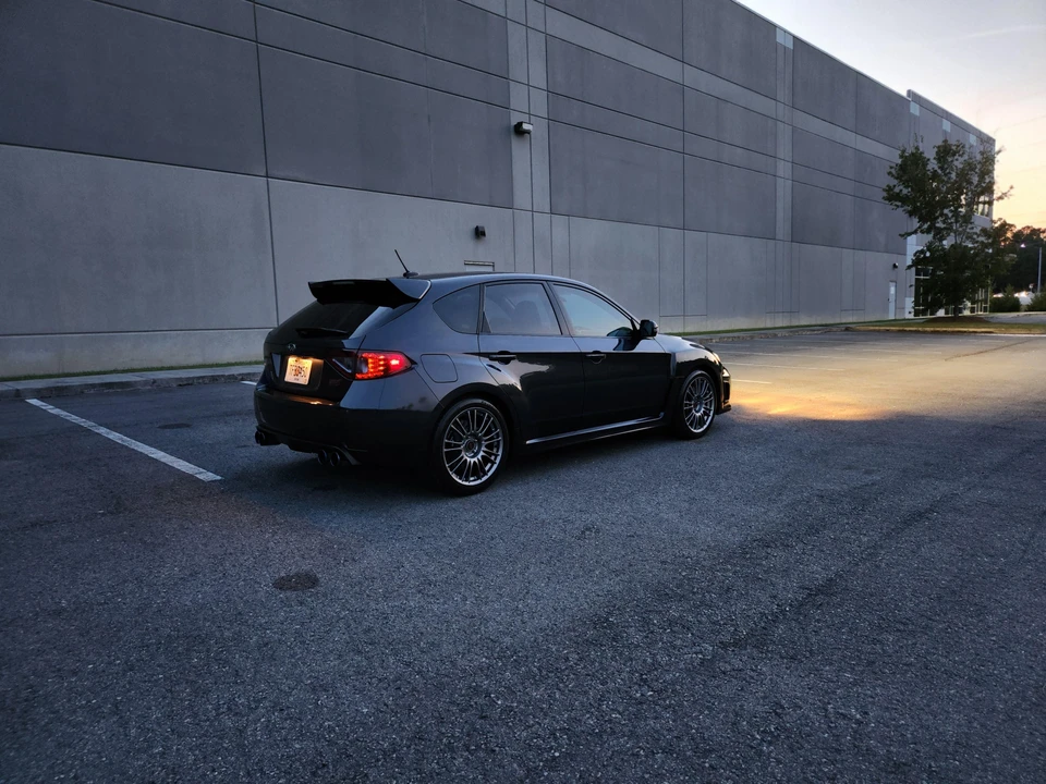 2014 Subaru Impreza WRX STi 3rd Gen - Image 27 of 31