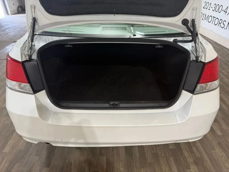 2014 Subaru Legacy 5th Gen - Image 8 of 12