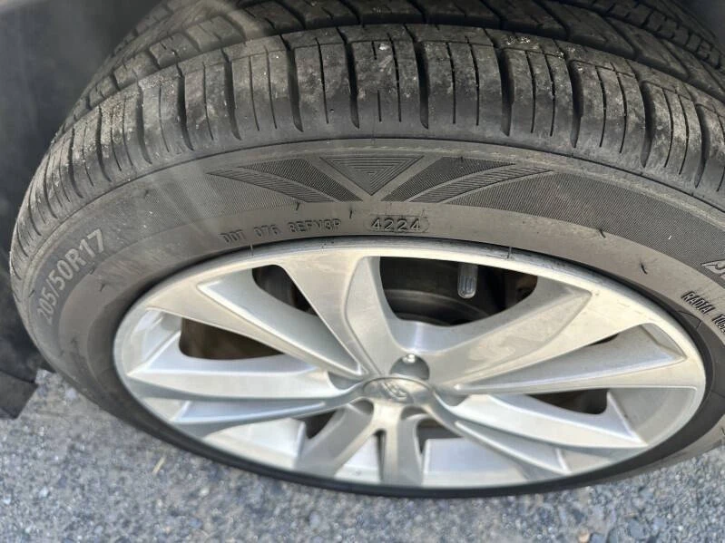 2014 Subaru Legacy 5th Gen - Image 14 of 21