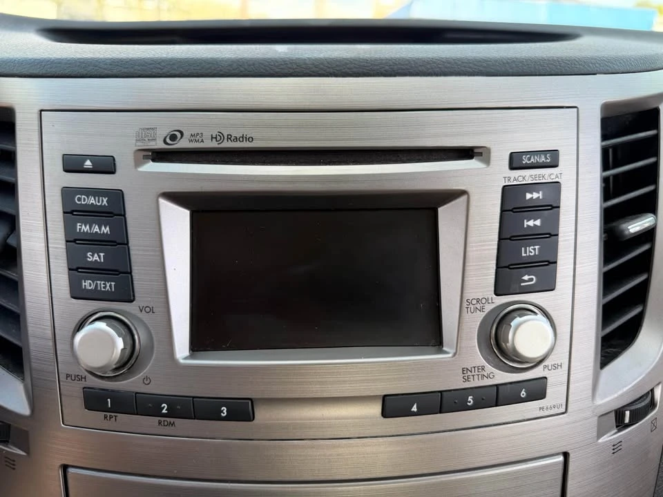 2014 Subaru Legacy 5th Gen - Image 8 of 20