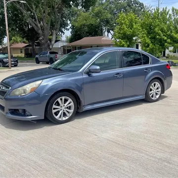 2014 Subaru Legacy 2.5i Limited Sedan 4D