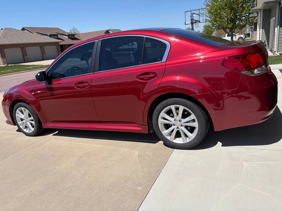 2014 Subaru Legacy 5th Gen - Image 3 of 10