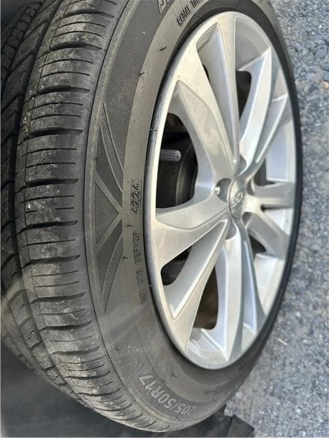 2014 Subaru Legacy 5th Gen - Image 13 of 21