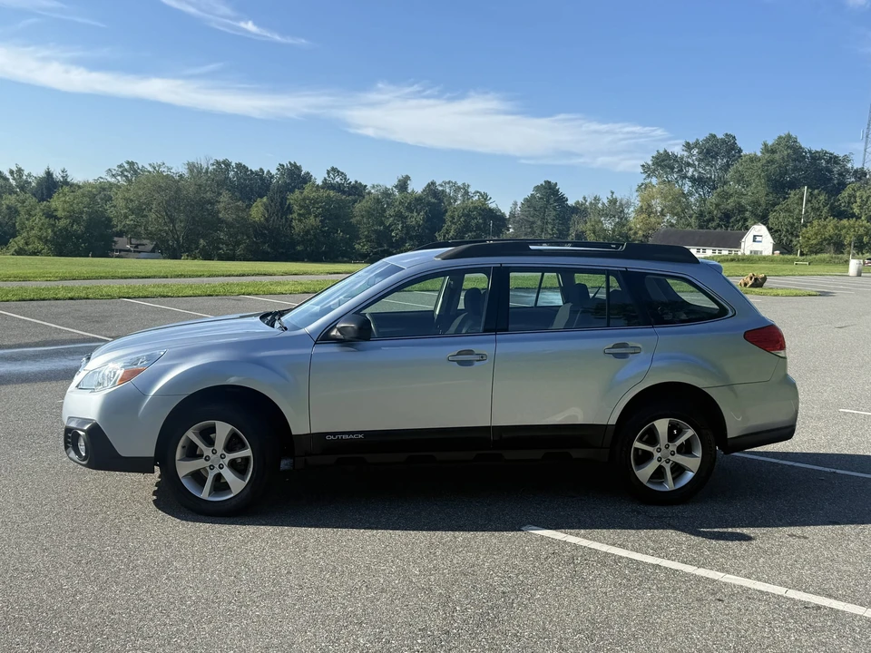 2014 Subaru Outback 4th Gen - Image 21 of 31