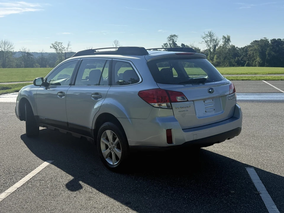 2014 Subaru Outback 4th Gen - Image 24 of 31