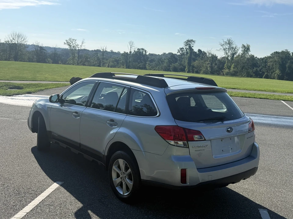 2014 Subaru Outback 4th Gen - Image 23 of 31
