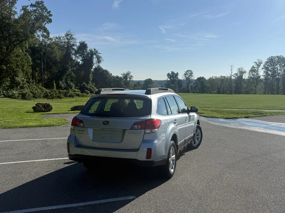 2014 Subaru Outback 4th Gen - Image 12 of 31