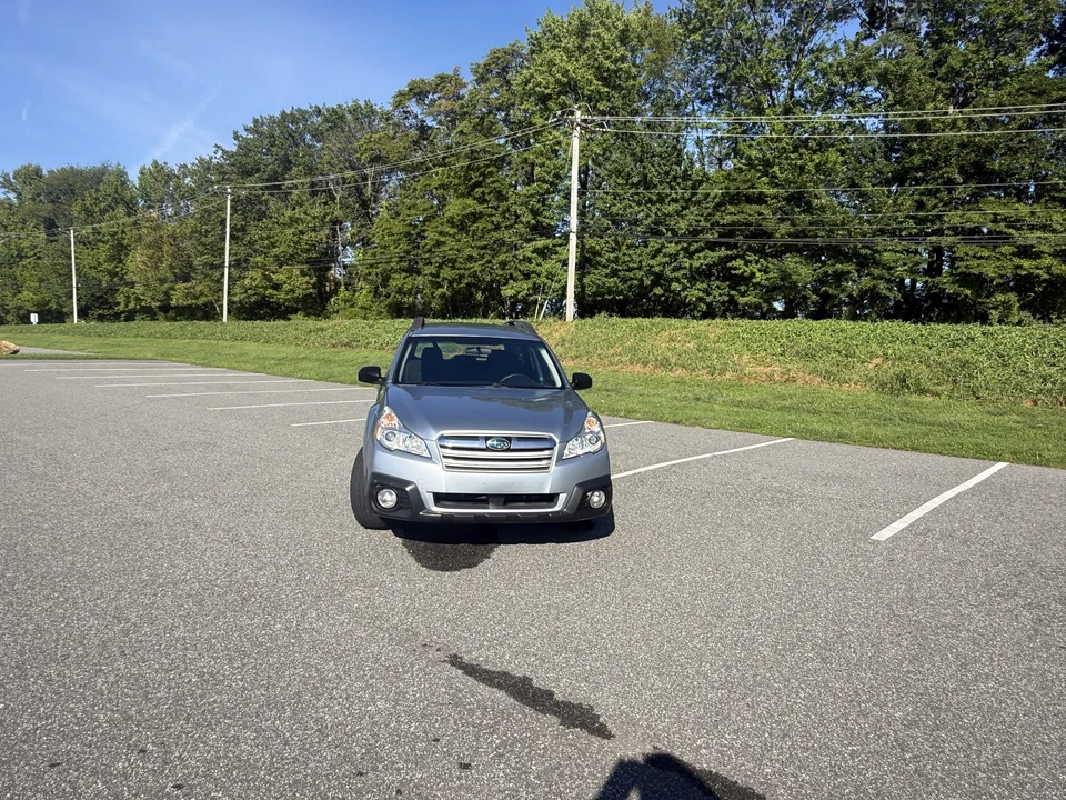 2014 Subaru Outback 4th Gen - Image 5 of 31