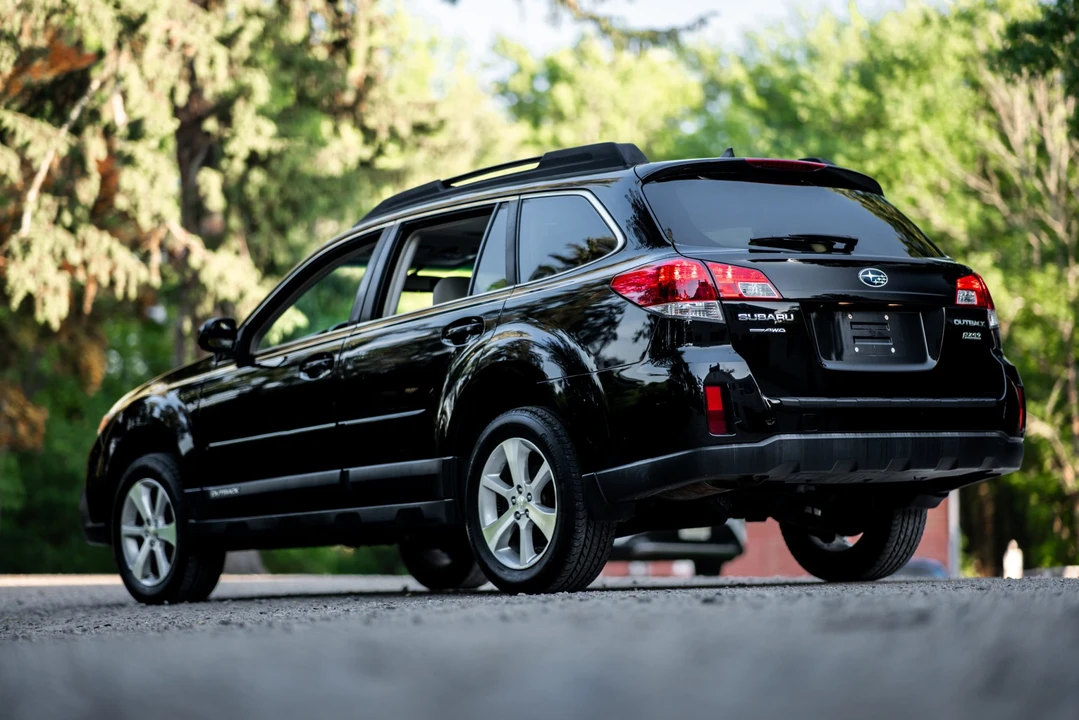 2014 Subaru Outback 4th Gen - Image 8 of 31