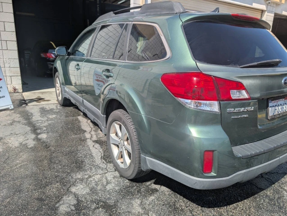 2014 Subaru Outback 4th Gen - Image 6 of 12