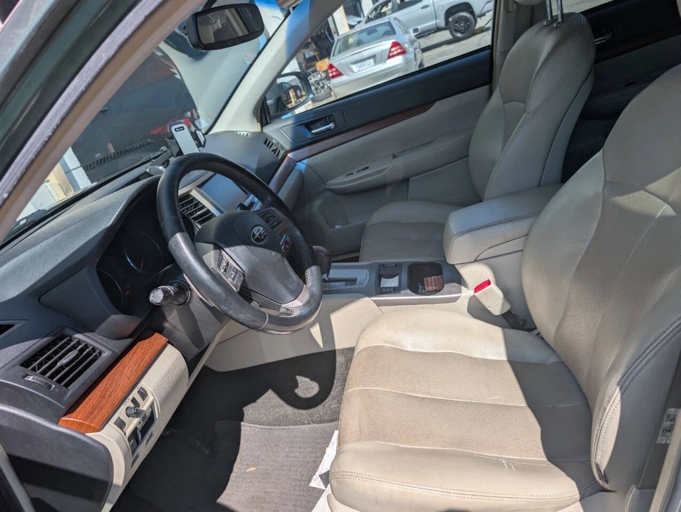 2014 Subaru Outback 4th Gen - Image 8 of 12