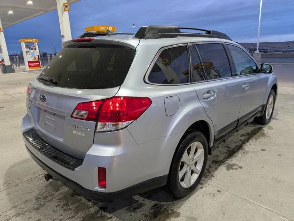 2014 Subaru Outback 4th Gen - Image 5 of 19